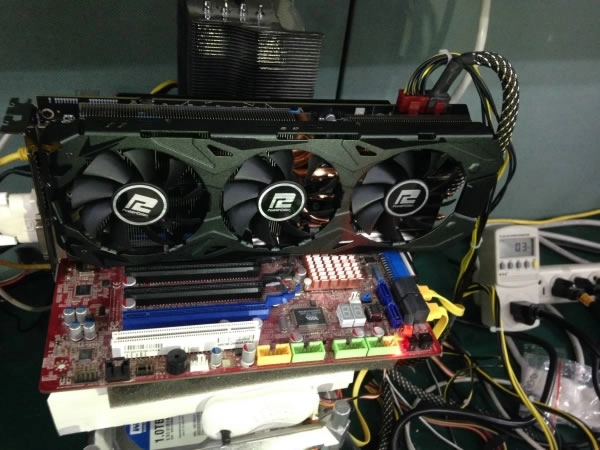 Powercolor pr�pare sa nouvelle R9 290X PCS+