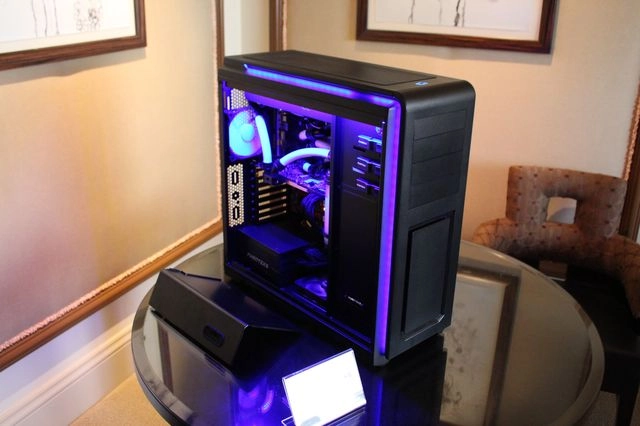 CES 2014 : Phanteks Enthoo Luxe, un best-seller en puissance ?