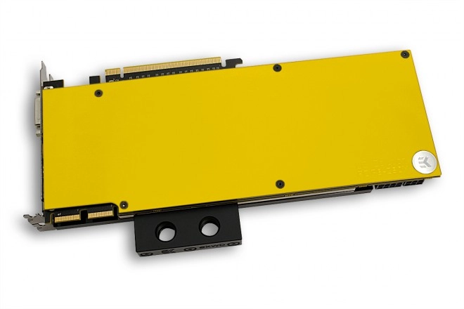 EK met de la couleur sur certaines de ses backplates