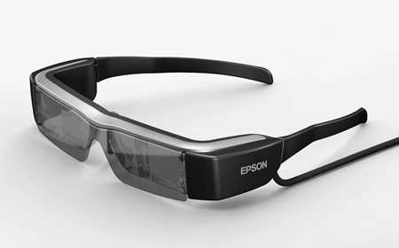 Epson est �galement pr�sent sur le march� des lunettes connect�es avec les Moverio BT-200