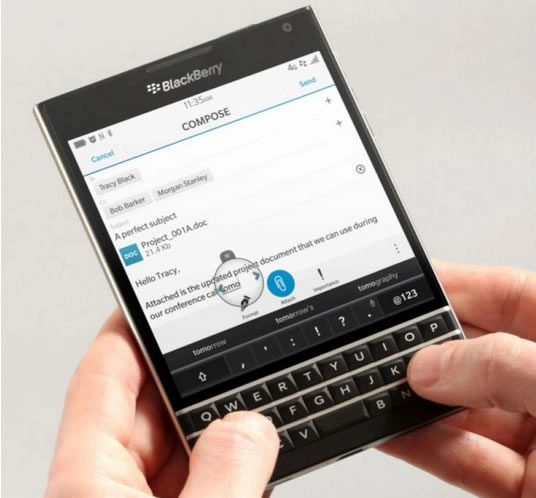 Nouveau SmartphoneBlackBerry Passport : Un haut de gamme Pro sous BB10 � 649 �