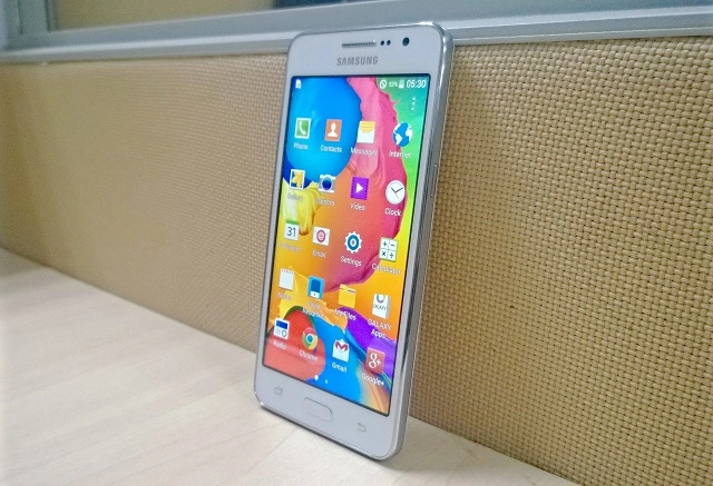 Galaxy Prime : Un smartphone 5 pouces en mode Selfies