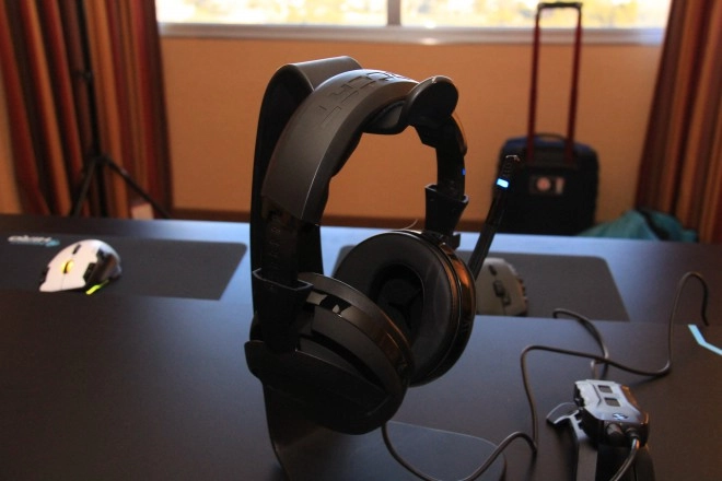 CES 2015 : ROCCAT, Kave XTD en 5.1 r�el et Ryos FX