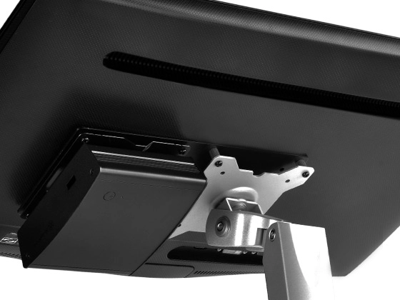 MVA01, un adapteur VESA pour un bras et un NUC chez SilverStone