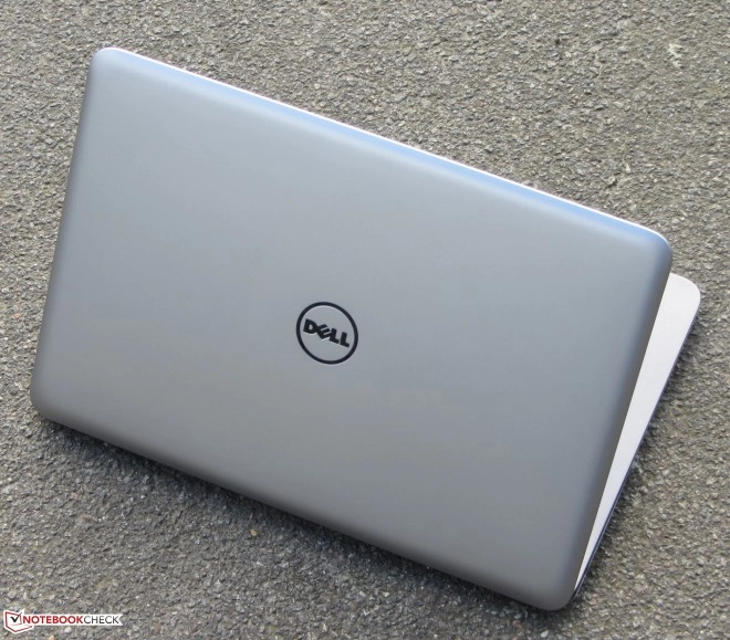 En test : le PC portable multimedia Dell Inspirion S�rie 7000 (i7-5500U/ AMD R7 M270)