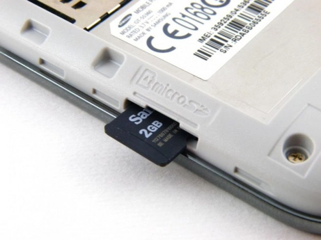 Les futurs Samsung Galaxy S7 pourraient � nouveau proposer des ports Micro-SD
