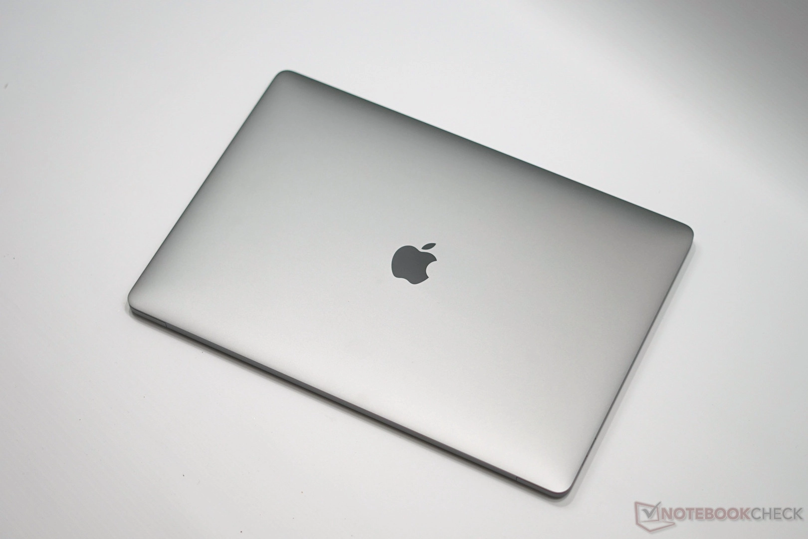 [Test] Plus fin et plus l�ger que vaut  le dernier Apple MacBook Pro 15 (i7-6700HQ / Radeon Pro 450)