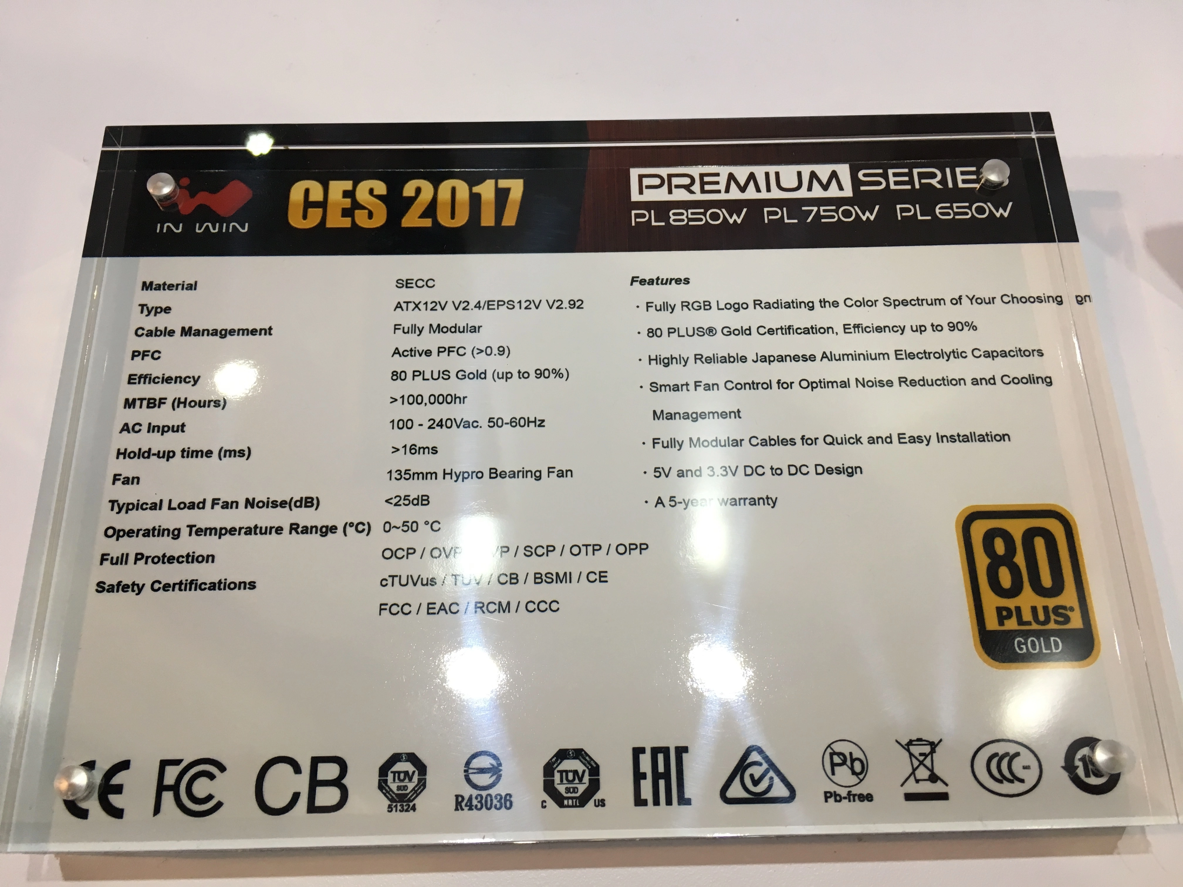 CES 2017 : In Win passe � l'alimentation RGB avec les Premium Series