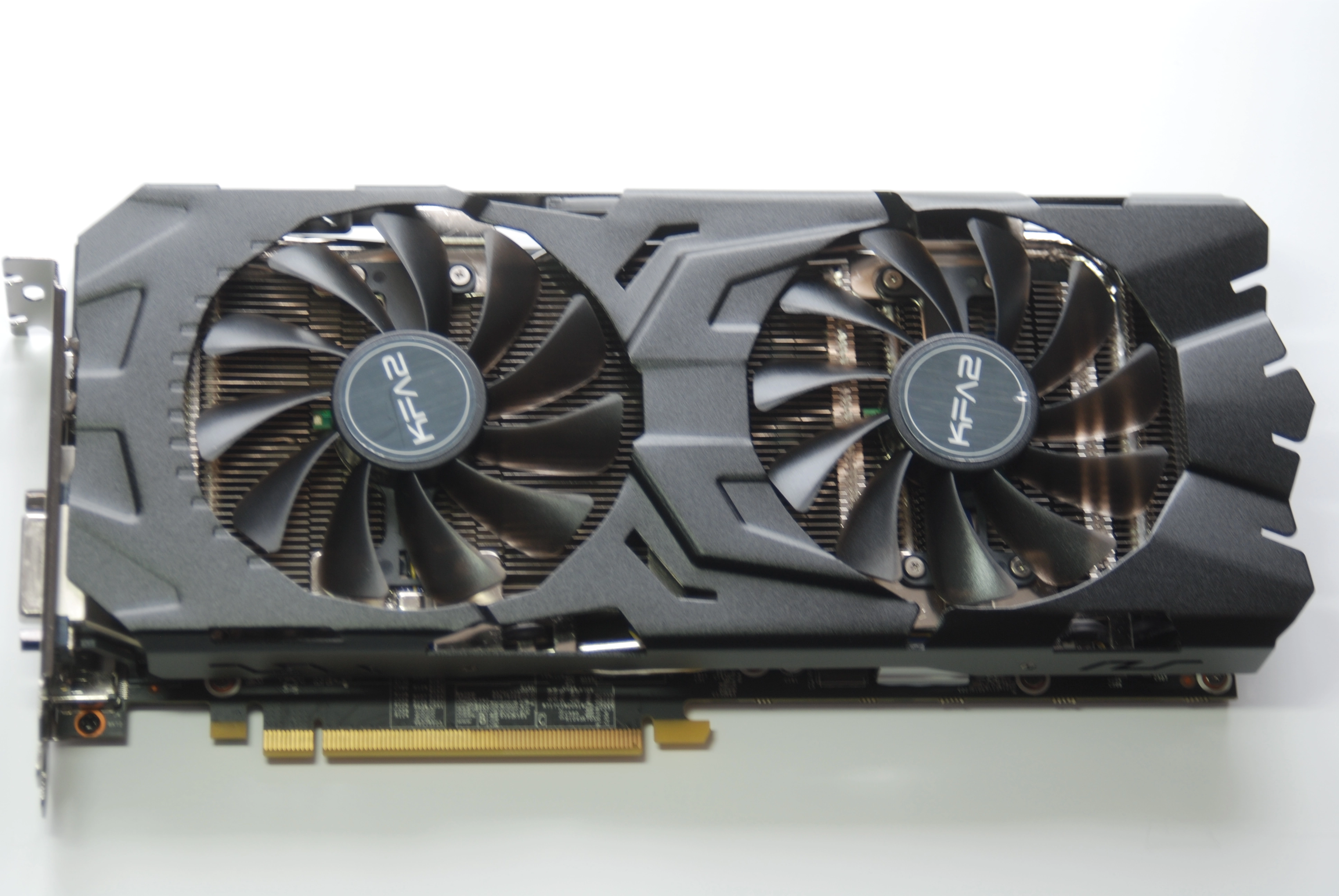  Preview carte graphique KFA2 GTX 1070 EX