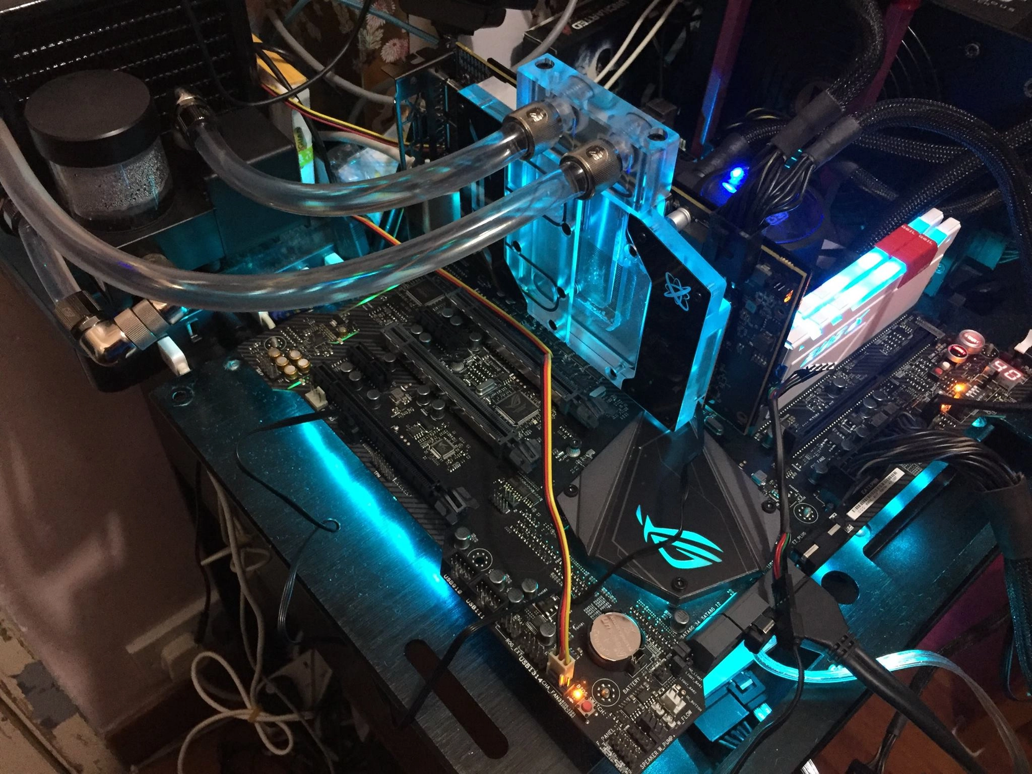 Des premiers benchmarks pour une RX 580 et de l'overclocking en prime