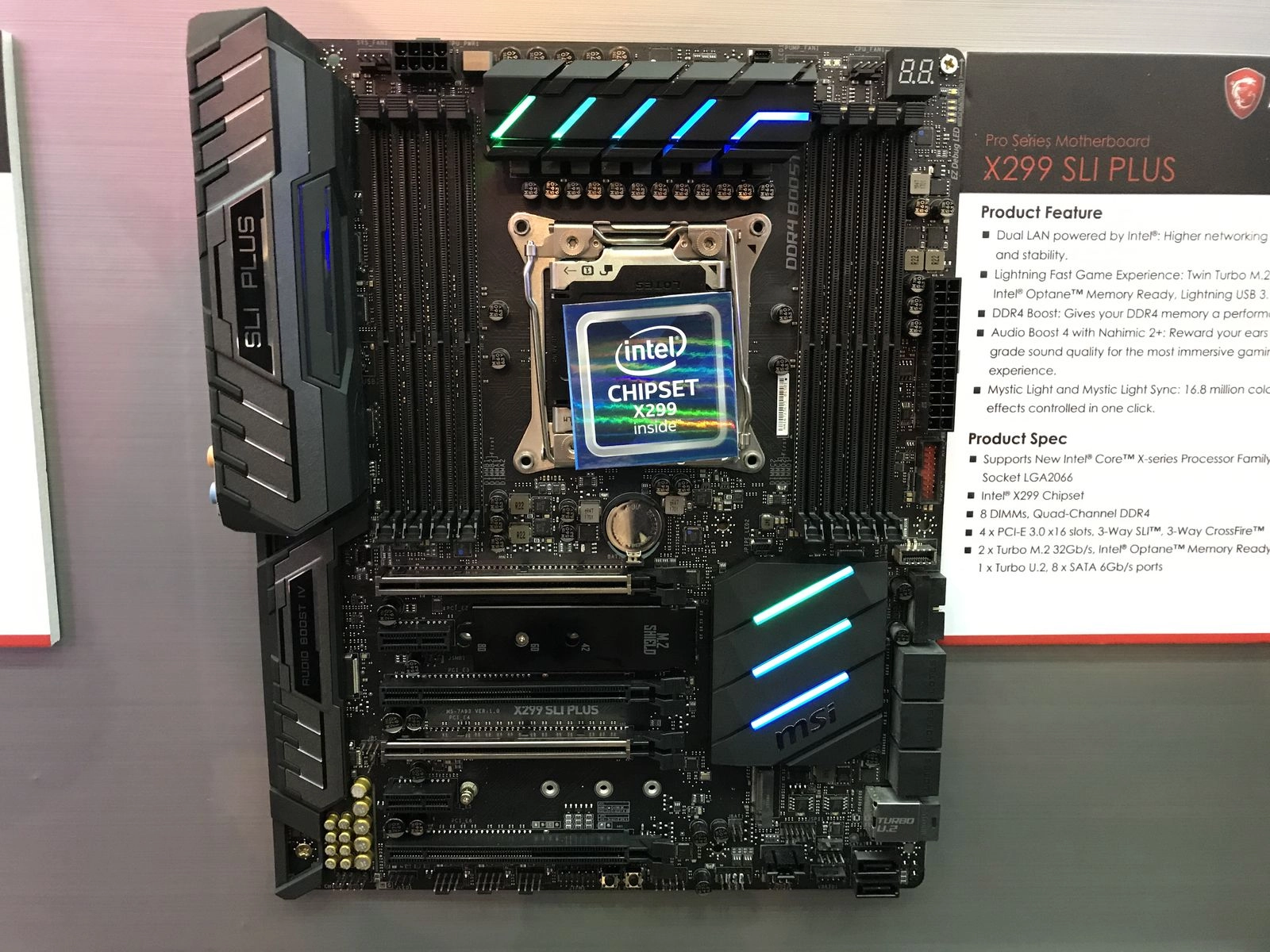 Computex 2017 : la carte m�re MSI X299 SLI PLUS