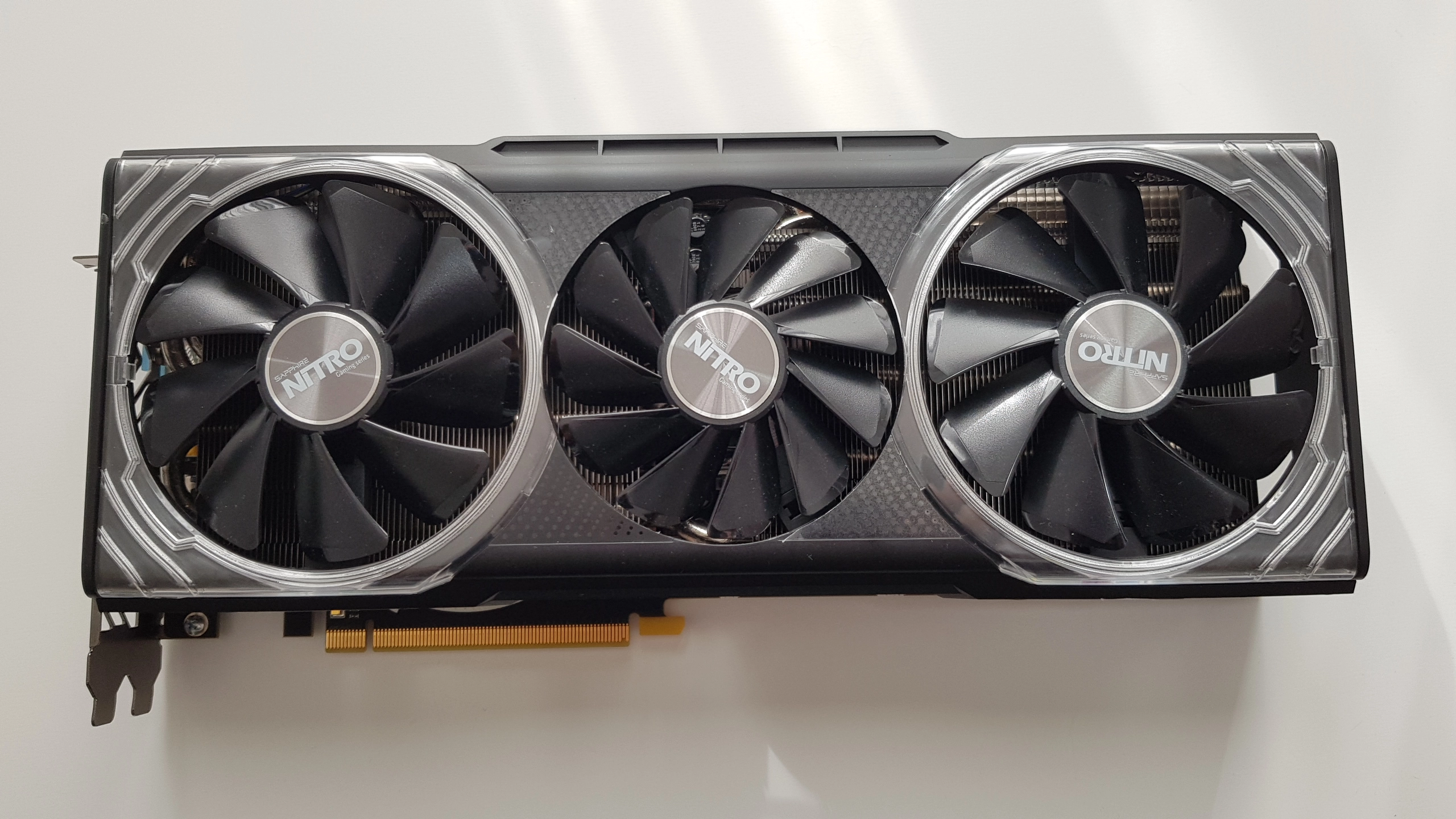 [Cowcotland] Preview carte graphique Sapphire RX Vega 56 Nitro+