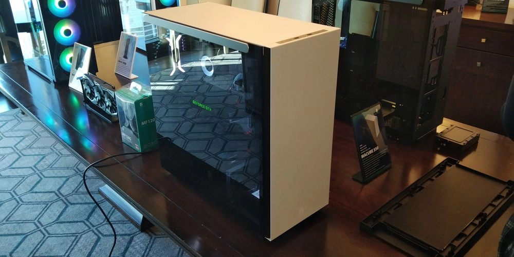 CES 2019 : MACUBE 550, un boitier �tonnamment sobre chez Gamer Storm