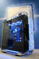 Un PC tout bleu à l’effigie d’Intel pour les 50 ans de la marque par Phenom Design