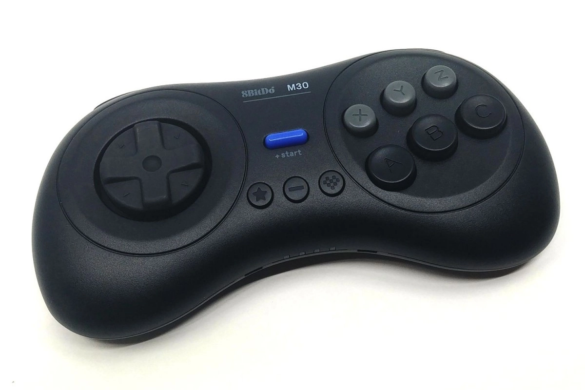 Un mini test de la manette 8BitDo M30 chez Tom's Hardware