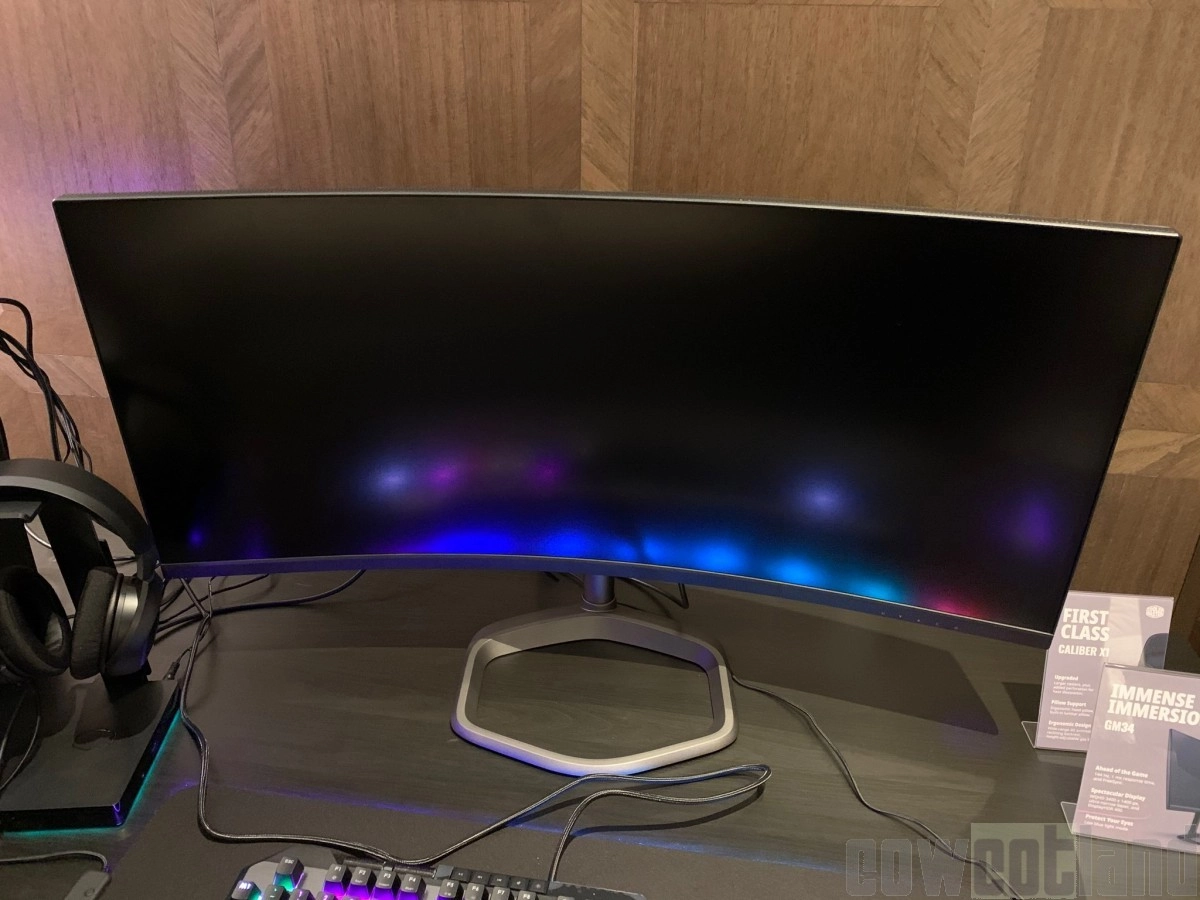 CES 2020 : Cooler Master promet une immense immersion avec le GM34-CW