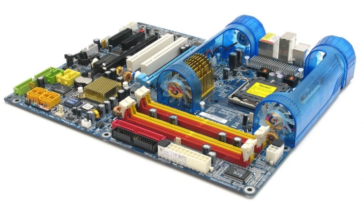 Quelles sont les 22 cartes m�res les plus folles jamais produites ?