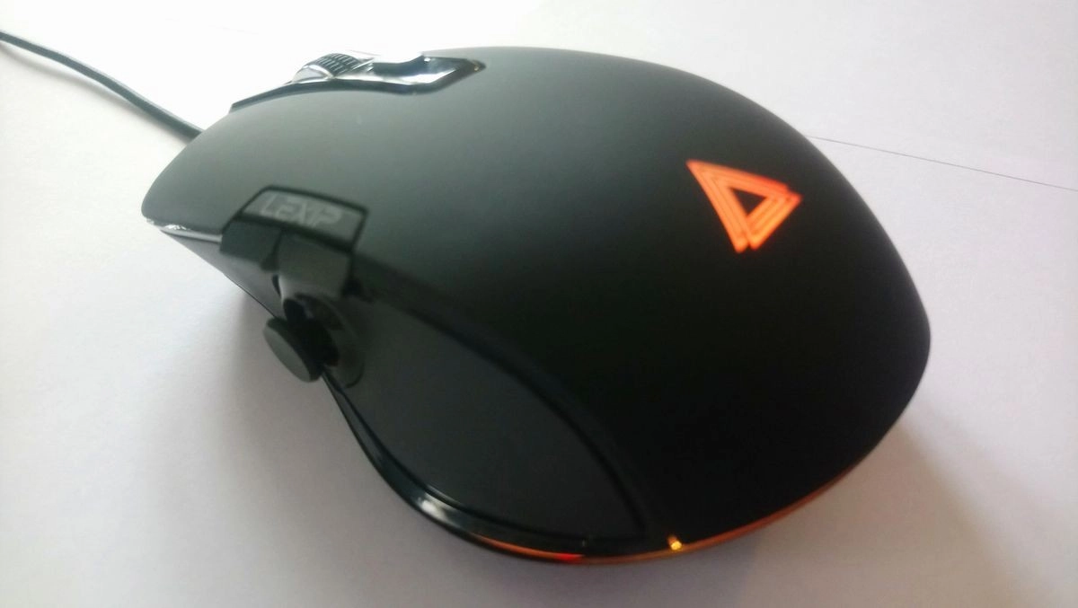  Test souris Gamer Lexip Np93 Alpha : un joystick en plus