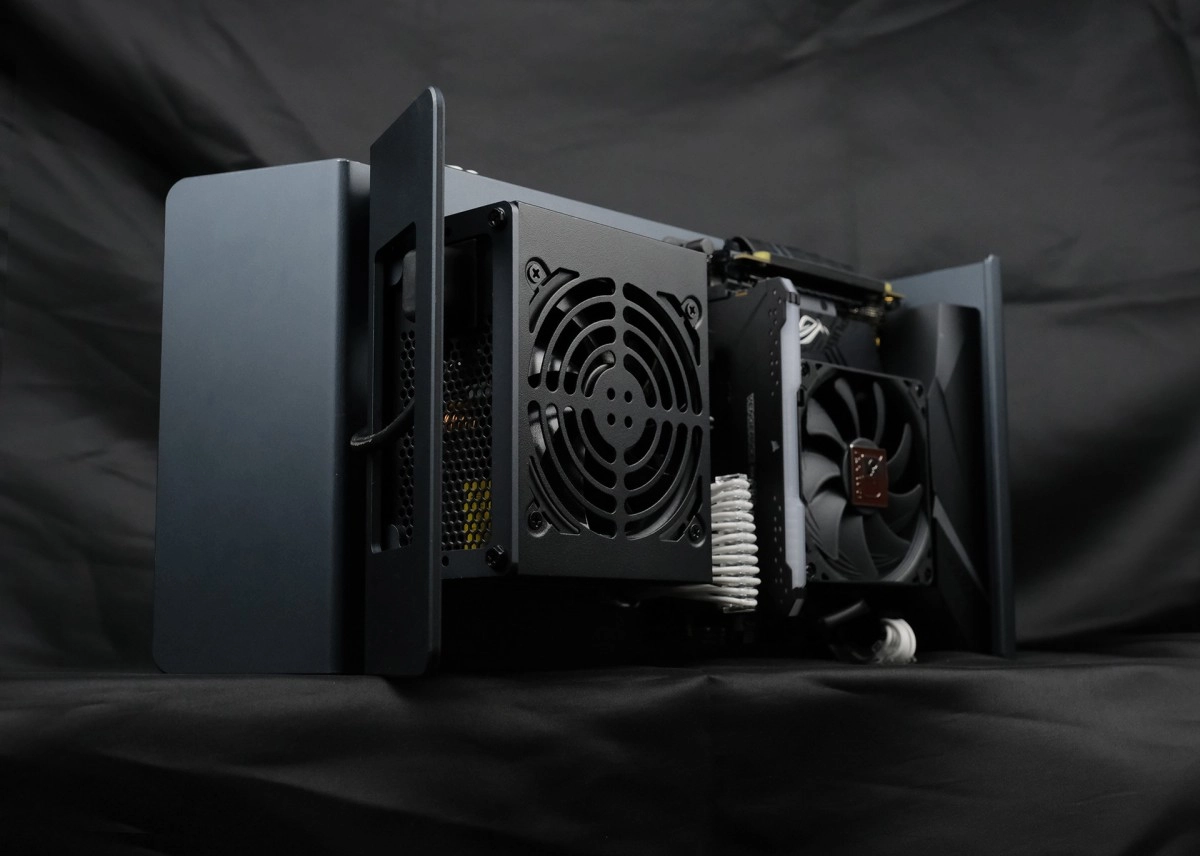 XTIA Xproto A4, un boitier Mini-ITX tr�s ouvert et modulaire