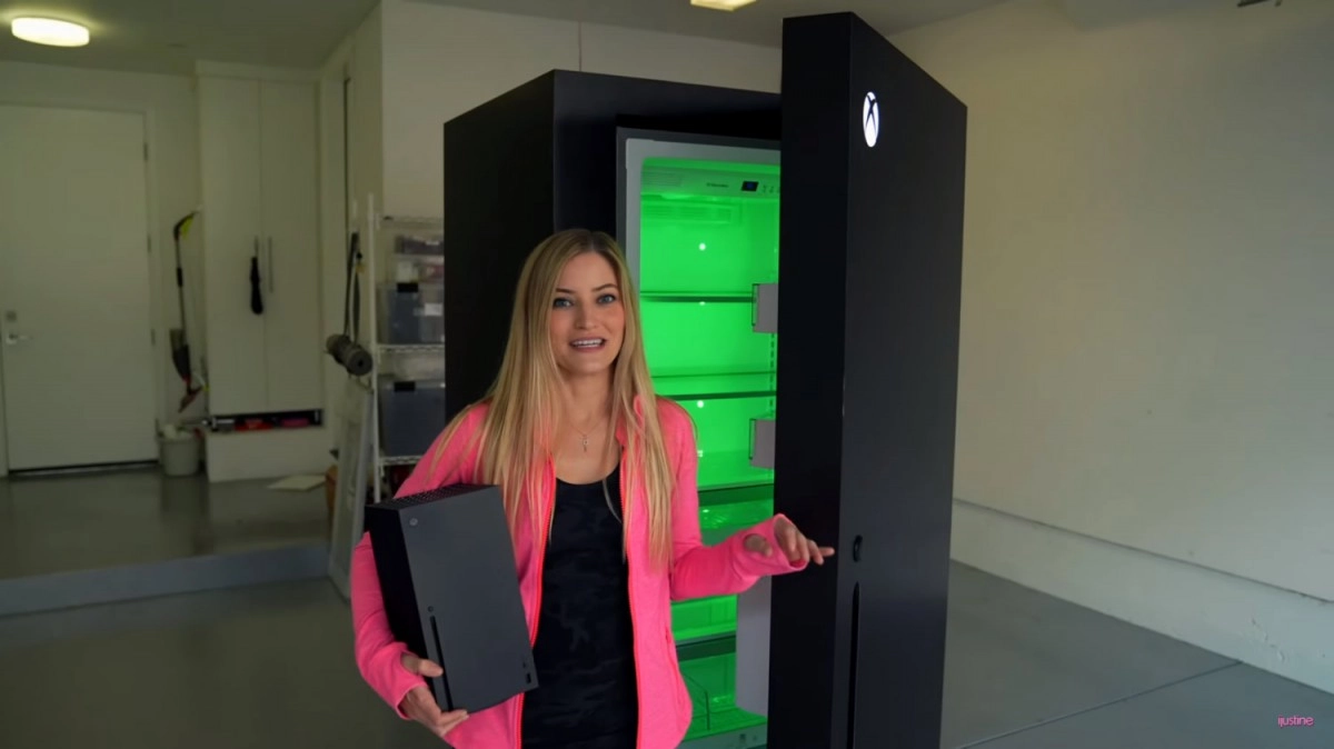 Et voil�, pour de vrai et en vid�o, le Xbox Series X Fridge de Microsoft