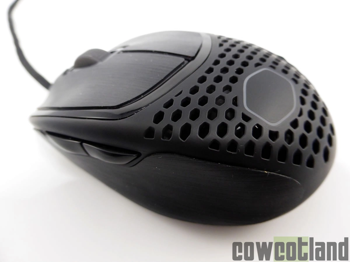  Test souris gamer Cooler Master MM720 : aussi l�g�re qu'une plume