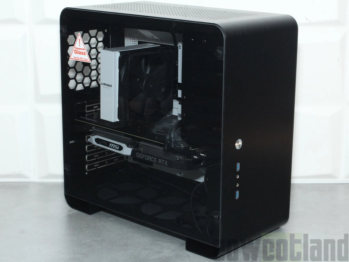  Test boitier JONSBO U4PLUS : design et compact