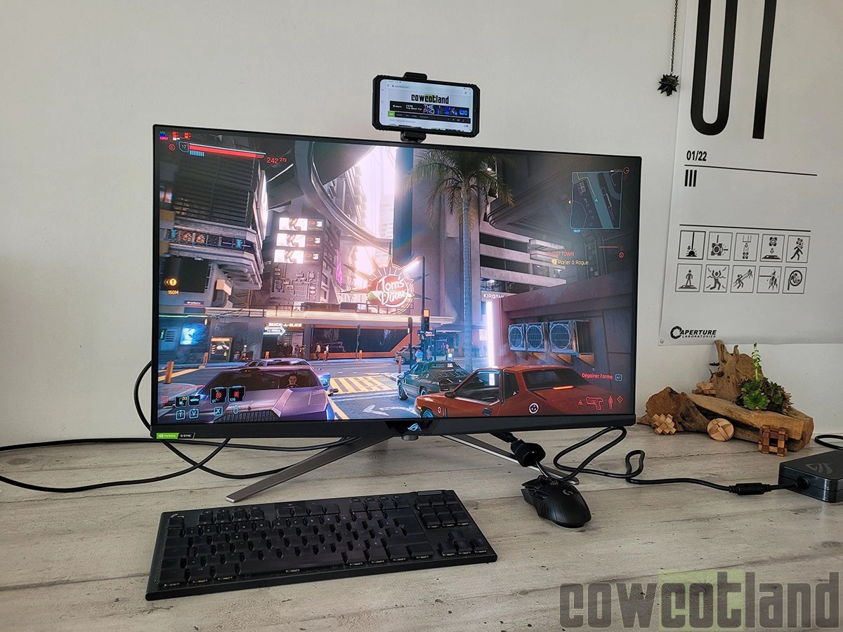  Le ASUS ROG PG32UQX est arriv� � la Ferme, une vitrine technologique bient�t en test ici-m�me