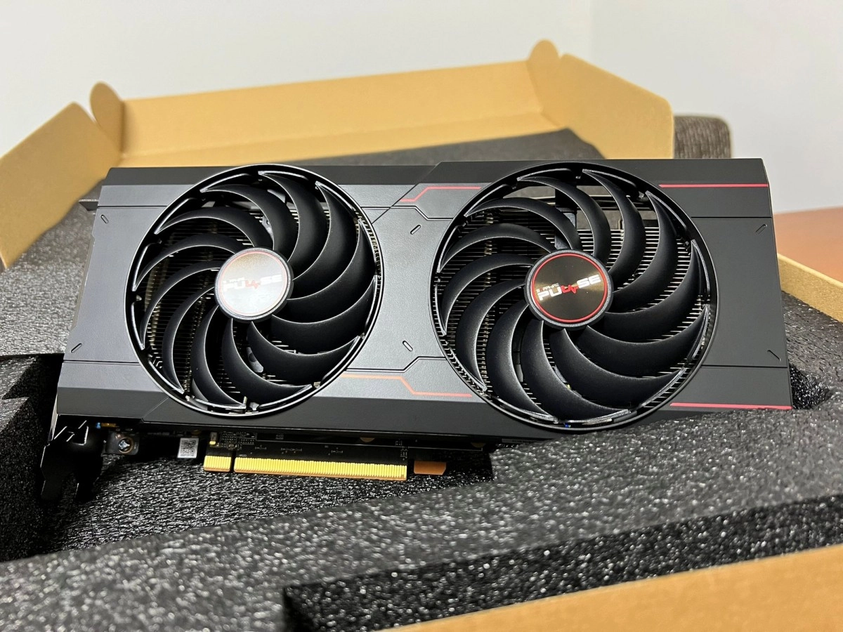 La toute nouvelle RX 6700 d'AMD, est 10 % plus rapide que la RX 6650 XT
