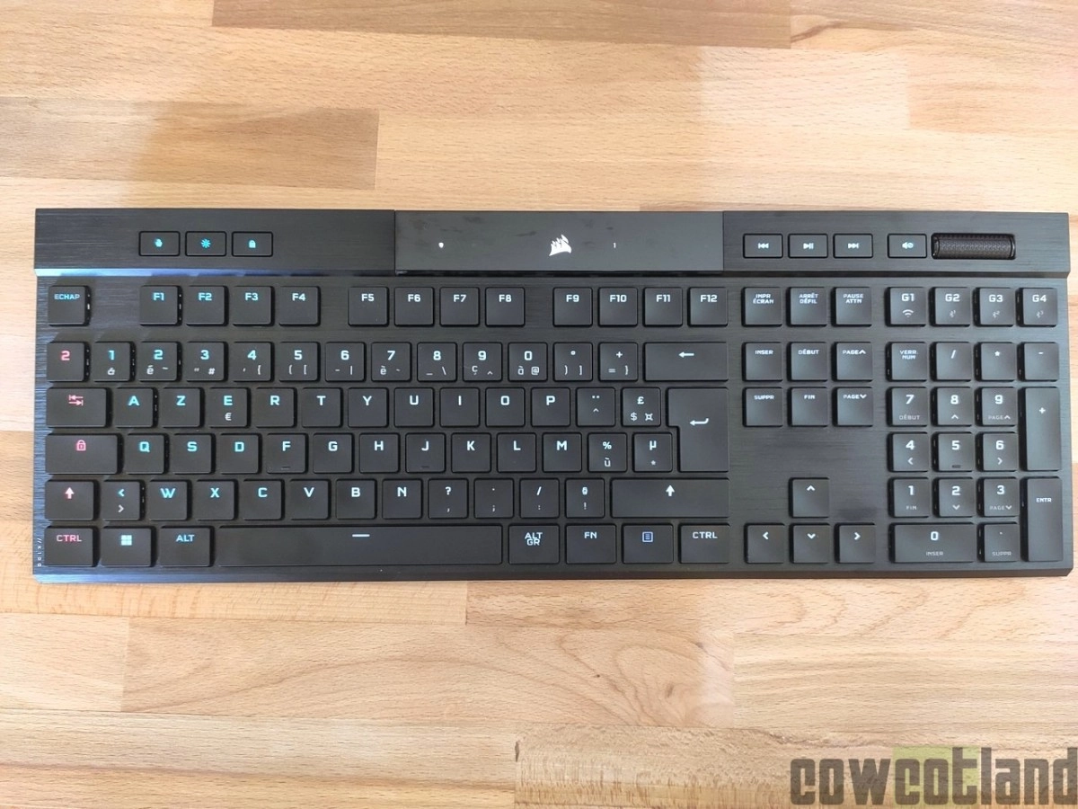Test CORSAIR K100 Air Wireless : Beau et tr�s cher