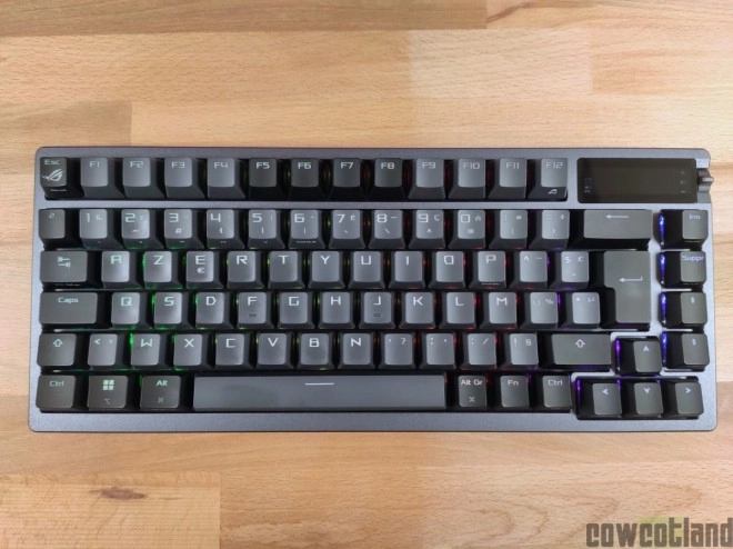 Test clavier Asus ROG Azoth : un �norme pas en avant !