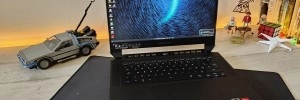 CORSAIR Voyager A1600 Advantage Edition : Un laptop robuste, sobre et pratique mais rapide ?