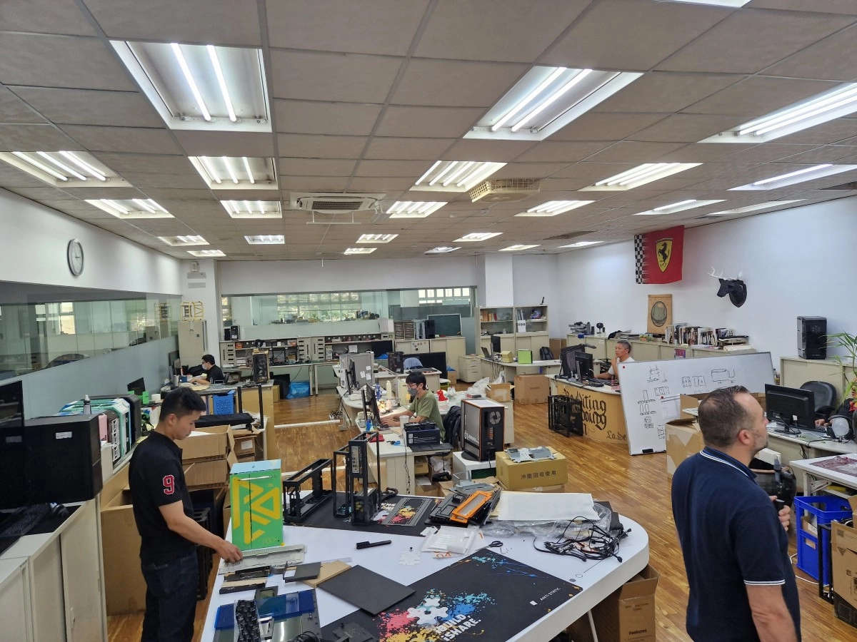 InWin X CCL 20 ans : une salle de design remplie de myst�res ; mais sans Martin