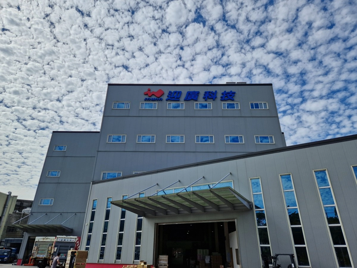 InWin X CCL 20 ans : des serveurs et stations de travail assembl�s pour tout le monde