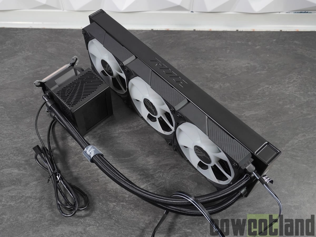 ASUS ROG RYUJIN III 360 ARGB, efficace et complet