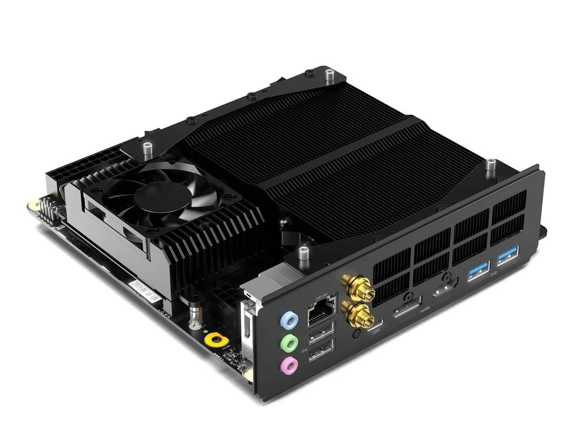 [Maj] MINISFORUM BD770i, une bien jolie carte m�re en AMD Ryzen 7 7745HX