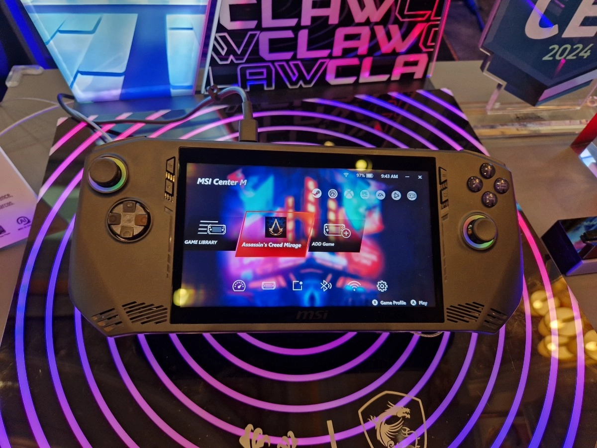 CES 2024 : MSI Claw, une premi�re console portable en Intel Core Ultra 5 et 7