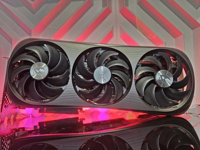 Test ZOTAC GeForce RTX 4080 SUPER AMP Extreme AIRO : Du gros, du lourd !!!