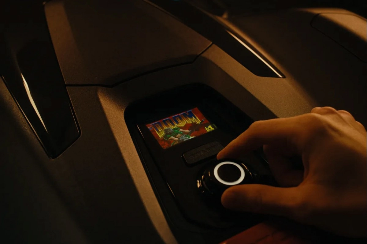 Improbable : le jeu Doom jouable sur un robot tondeuse Husqvarna !