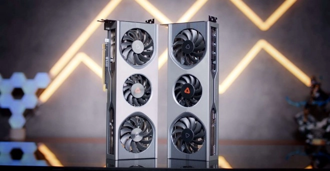 GPU Moore Threads S70 et S80, des performances doubl�es en un an gr�ce aux drivers