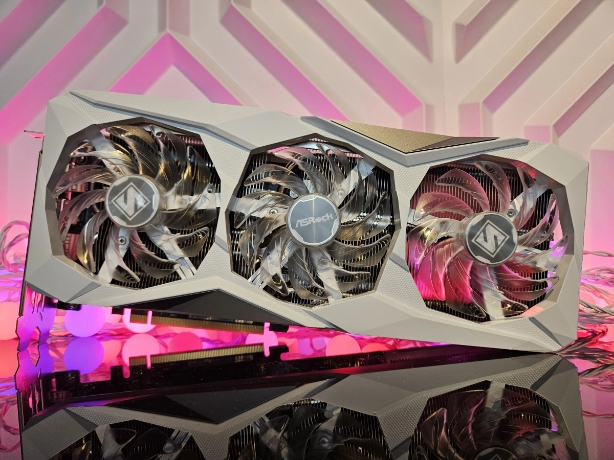 ASRock RX 7600 XT Steel Legend : une l�gende est-elle n�e ?