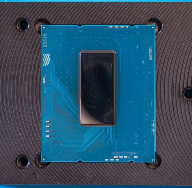 Intel Core i9-14900KS Delidded, - 10�C, mais quand m�me 75 �C en Burn