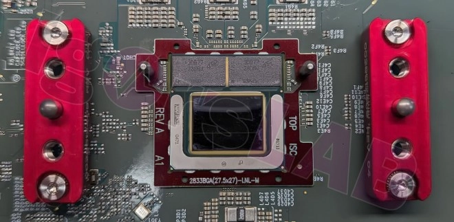Un premier processeur Intel Lunar Lake se montre avec son architecture en tuile