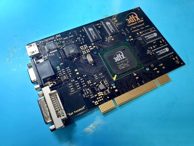 Breaking News : 3Dfx n'est pas mort, la VoodooX existe !
