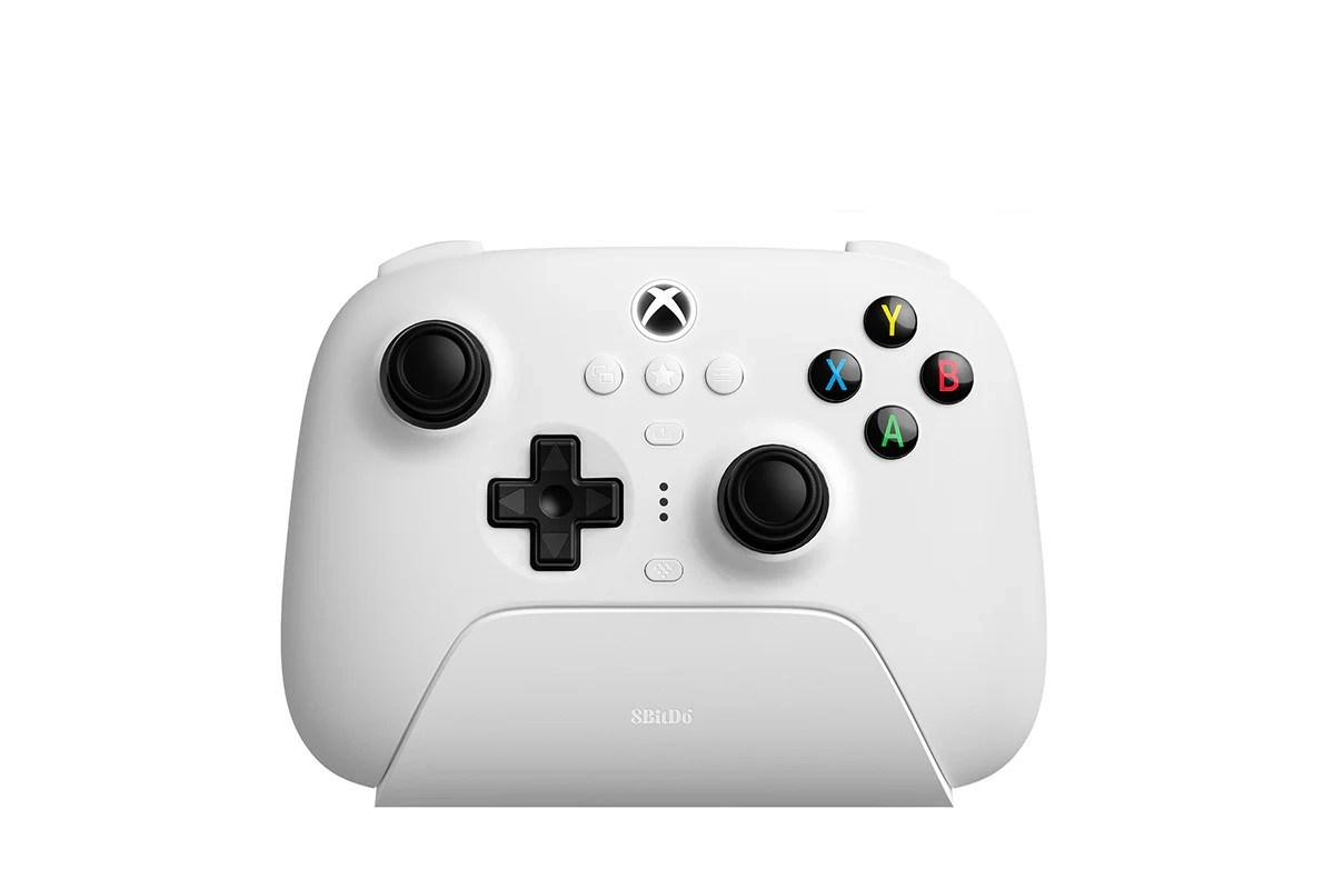 Trois nouvelles manettes sous licence Xbox chez 8BitDo