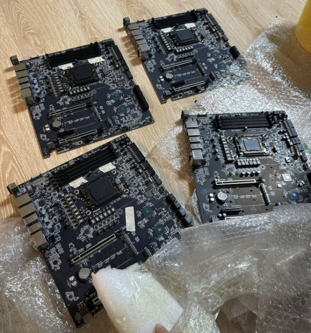 La EVGA AMD X670E Classified eut exist� !!!