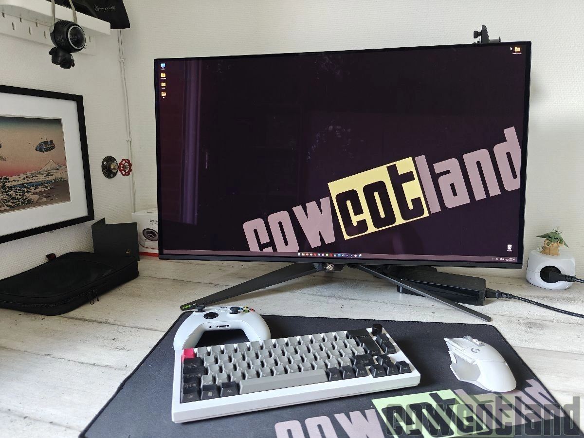 ASUS ROG Swift PG32UCDM et son �cosyst�me : Tout � la mode de la r�publique !