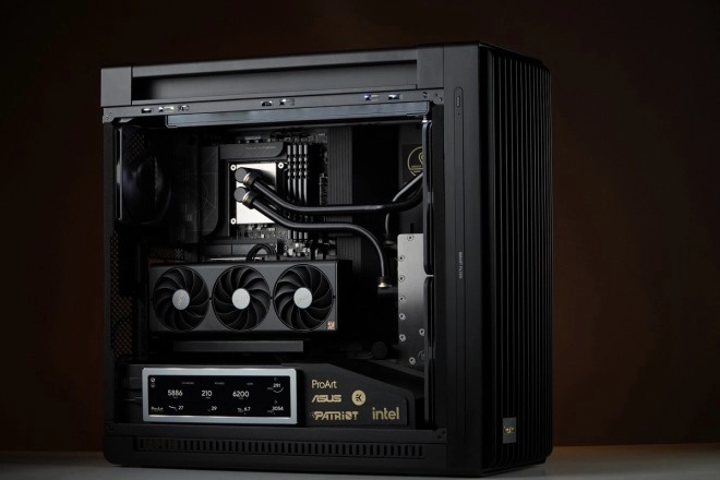 Les mods du mois d'ao�t : ASUS Creator Build par GGF