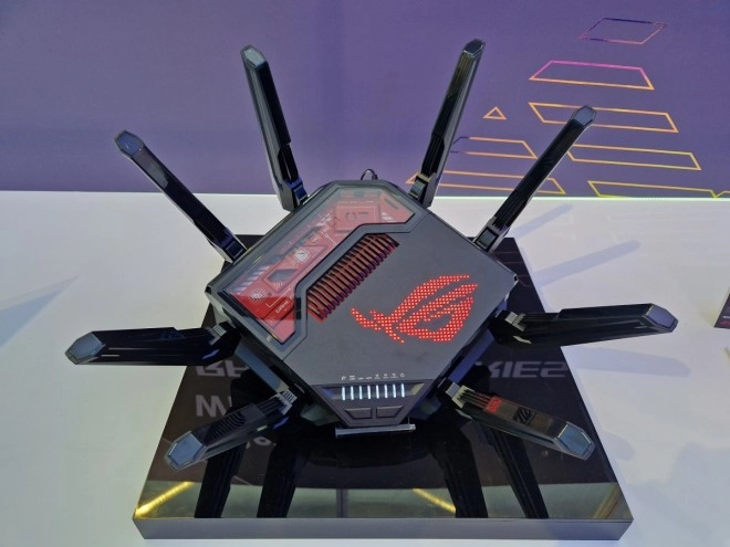 ASUS ROG Rapture GT-BE19000, le routeur Wifi 7 s'affiche � 759 euros... Poutchawaaah...