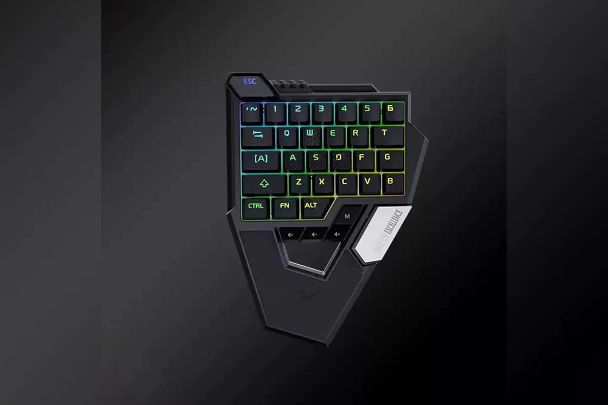 DELUX RTS1, un nouveau clavier une main avec des switches magn�tiques