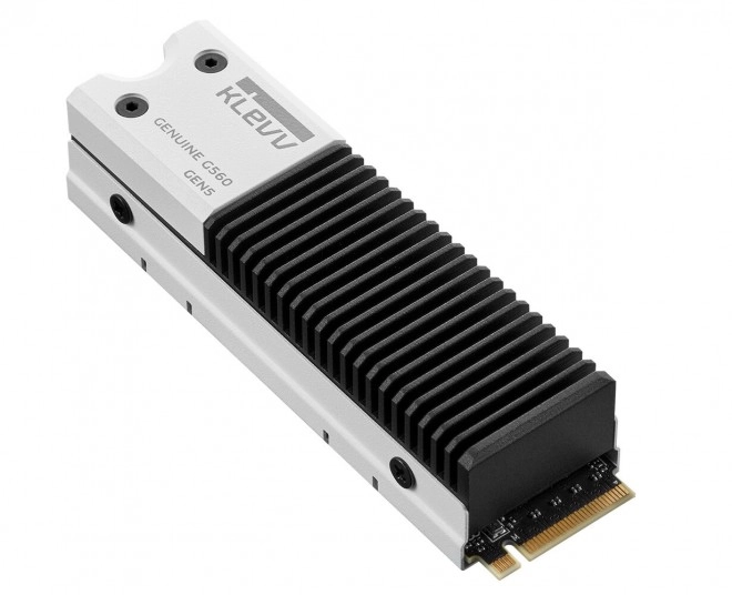 KLEVV Genuine G560 PCIe Gen 5 : 14000 Mo/sec en lecture et 12000 Mo/sec en �criture